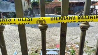 Situasi Menteng Usai Amukan Warga: Kondusif, Garis Polisi Masih Melingkar di Bangunan Terbakar