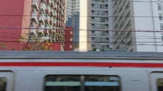 Dari Penumpang Biasa Jadi Bagian Perubahan: Cerita Kecil Selamatkan Bumi Lewat KRL