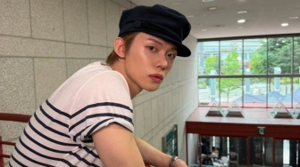 4 Gaya OOTD Retro Casual ala Yeonjun TXT yang Bikin Look Makin Berkarakter!