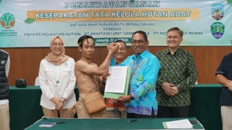 Mengapa Penetapan Hutan Adat Menjadi Penentu Masa Depan Punan Batu?