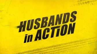 Review Film Husbands in Action: Aksi Kocak Dua Suami Menyelamatkan Keluarga