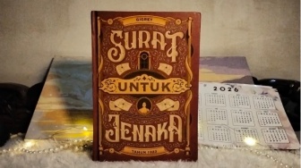 Surat untuk Jenaka: Antara Cinta, Mesin Waktu, Hukum, dan Misteri Tahun 1923