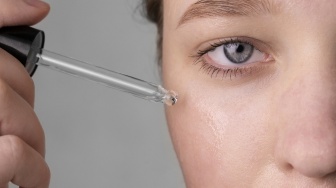 4 Serum Wardah untuk Mengecilkan Pori, Kulit Halus dan Mulus Bertahap
