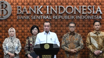 Independensi Bank Sentral Diuji: Kenapa Pengunduran Diri Gubernur BI Bikin Investor Cemas?