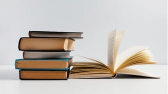 Ironi Buku Preloved Mahal: Saat Nilai Ekonomi Menggeser Nilai Literasi