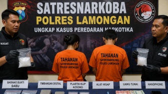 Romantisnya Kebablasan, Pasutri Diciduk Polisi Usai Jadi Pengedar Sabu di Lamongan