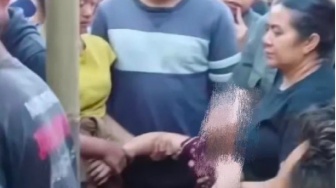 Maling Ayam Dikeroyok hingga Tewas, Mengapa Koruptor Tak Diperlakukan Sama?