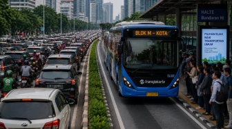 Kalau Semua Orang Mau Naik Transum, Mungkin Kota Kita Tak Semacet Sekarang?