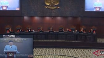 Tak Perlu Takut! Umrah Mandiri Bareng Keluarga Tak Bisa Dipidana