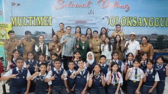 Kick Off Gerakan Seniman Masuk Sekolah 2026 Dimulai di Danau Toba