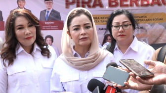 Optimistis Program Prabowo Berlanjut, PIRA Bagikan Ribuan Paket Sembako ke Warga Cakung