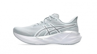 5 Sepatu Lari Asics Terbaik untuk Daily Run, Bantalan Empuk dan Langkah Lebih Responsif