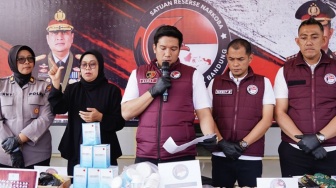 Nyaris Beredar! Polisi Gagalkan Distribusi 784 Ribu Butir Obat Keras Ilegal di Bandung