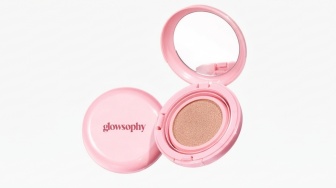 Cushion Glowsophy Oksidasi atau Tidak? Ini Klaim Lengkap 2 Variannya