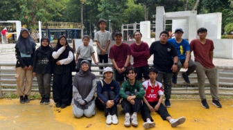 Cerita dari Taman Puring: Begini Serunya Mengikuti Latihan Komunitas Parkour Jakarta
