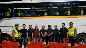 Kurir Sabu Berkedok Kondektur Bus Ditangkap, Barang Bukti Disembunyikan di Botol Permen
