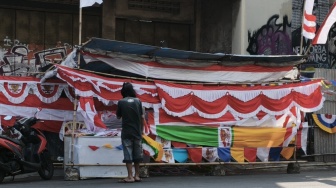 Pedagang Bendera Musiman di Jogja Gigit Jari, Instansi Pilih Stok Lama