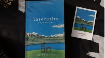 Insecurity Is My Middle Name: Seni Berdamai dengan Kekurangan