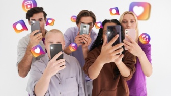 Selamat Datang di Era Attention Economy: Ketika Kebenaran Kalah Penting dari Sensasi Viral