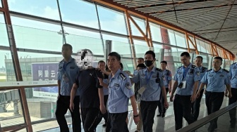 Jadikan Semarang Markas Love Scamming, 4 WNA Asal Tiongkok Akhirnya Dideportasi