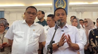 Ditolak Warga, Menteri Lingkungan Hidup: Bangunan Pabrik Sampah PSEL Mirip Mal