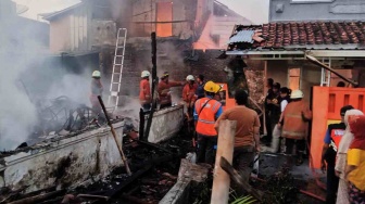Rabu Kelabu di Banjar, Kebakaran Hanguskan Tiga Rumah, Pemadaman Berlangsung Dramatis