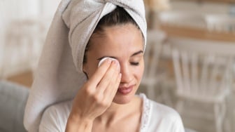 Urutan Pemakaian Cleansing Balm, Facial Wash, dan Toner yang Benar
