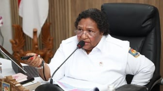 Wamendagri Ribka Pastikan Pemerintah Turun Langsung Tindak Lanjuti Dugaan Keracunan Makanan Jayapura