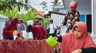 Lumajang Krisis Air Bersih, Ribuan Warga Lumajang Hanya Bergantung pada Truk Tangki