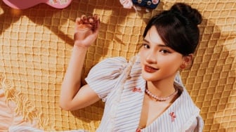 Gengsi Setinggi Tembok China, Maysha Jhuan Rilis Lagu 'Kamu Doang' Buat yang Anti Jatuh Cinta