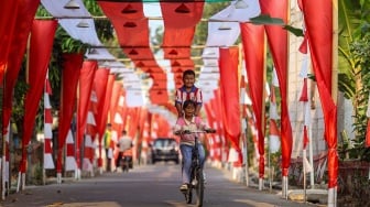 Sambut HUT RI ke-81, Merah Putih 500 Meter Membentang di Bekasi