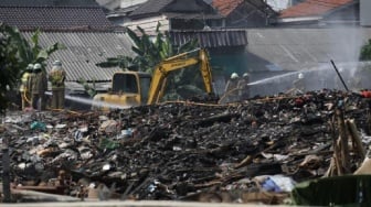 Penimbun Sampah Ilegal Kramat Jati Didenda Rp 15 Juta