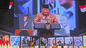 BBM Subsidi Tak Naik, Prabowo: Banyak Negara Panik, Indonesia Masih Cool