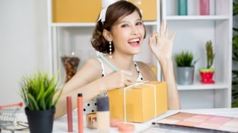 Tanggal Kembar 8.8, Saatnya Lengkapi Kebutuhan Skincare hingga Vitamin dengan Lebih Hemat