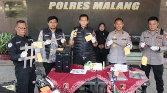 Kuli Bangunan Pretheli 17 Tower Telekomunikasi di Malang