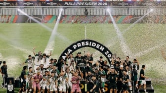Jejak Sang Maestro di Piala Presiden, Ketika Pemimpin Meletakkan Tongkat Estafet