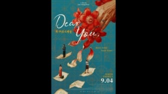 Review Film Dear You: Sinema Sejarah Bertema Diaspora yang Luar Biasa Indah