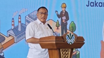 Klaim Menteri LH Jumhur Hidayat Sukses Tekan Angka Kebakaran Hutan, Janji Buka Data