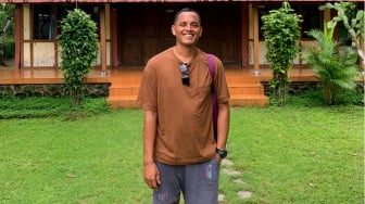 Kala Hati Mengajak Pulang: Perjalanan Nyoman Nadiana Membangun Desa Les
