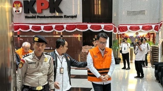 KPK Tahan Bos-Bos Iklan Bank BJB, Dirut Yuddy Renaldi Mendadak Sakit Saat Akan Dibui