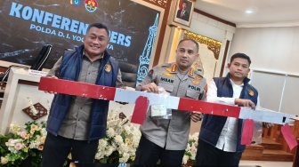 Dalam Kondisi Mabuk, Mahasiswa di Yogya Rusak Bendera dan Palang Pintu KA