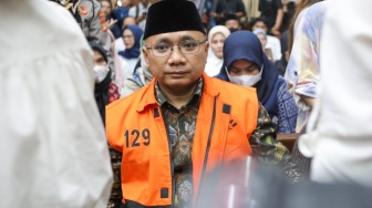 Jalani Sidang Perdana, Yaqut Didakwa Korupsi Kuota Haji Rp622 Miliar