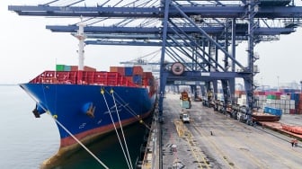 Neraca Dagang RI Surplus US$3,58 Miliar, Juni Malah Defisit