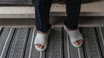 Rekomendasi 5 Sandal Lokal Terbaik, Nyaman dan Stylish Seharian