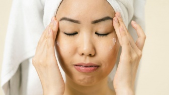 7 Rekomendasi Moisturizer Non-Comedogenic Beserta Klaim dan Harga