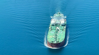Negosiasi Iran dan AS Buntu, Blokade Selat Hormuz Picu Kenaikan Harga Minyak