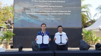 PT Biro Klasifikasi Indonesia (Persero) atau BKI menandatangani Nota Kesepahaman (Memorandum of Understanding/MoU) dengan sejumlah pemangku kepentingan industri pelayaran untuk mendukung pengembangan industri pelayaran wisata. Penandatanganan tersebut dilaksanakan sebagai bagian dari rangkaian INSA Yacht Festival (IYF) 2026 di Benoa, Bali. [handout]