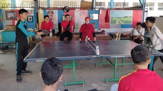 Bikin Haru! Aksi Seru Anak-Anak Disabilitas SLBN 1 Makassar Rayakan HUT RI