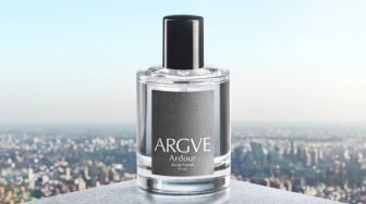 5 Parfum Pria Tahan Lama untuk Kerja Outdoor dan Berkeringat, Anti Bau Matahari