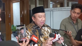 DPR Setuju Prabowo Evaluasi Buku Sekolah, Tapi Beri Syarat: Harus Gratis dan Tanpa Bisnis